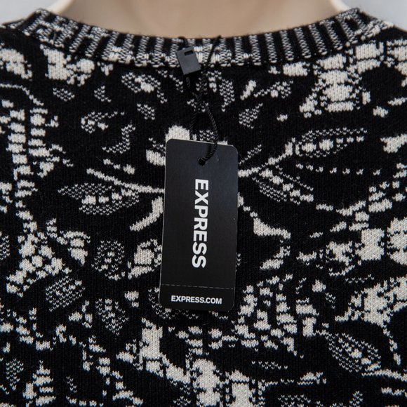 NWT Black & White Lace Longsleeve Scoop Neck Sweater - Picture 4 of 11